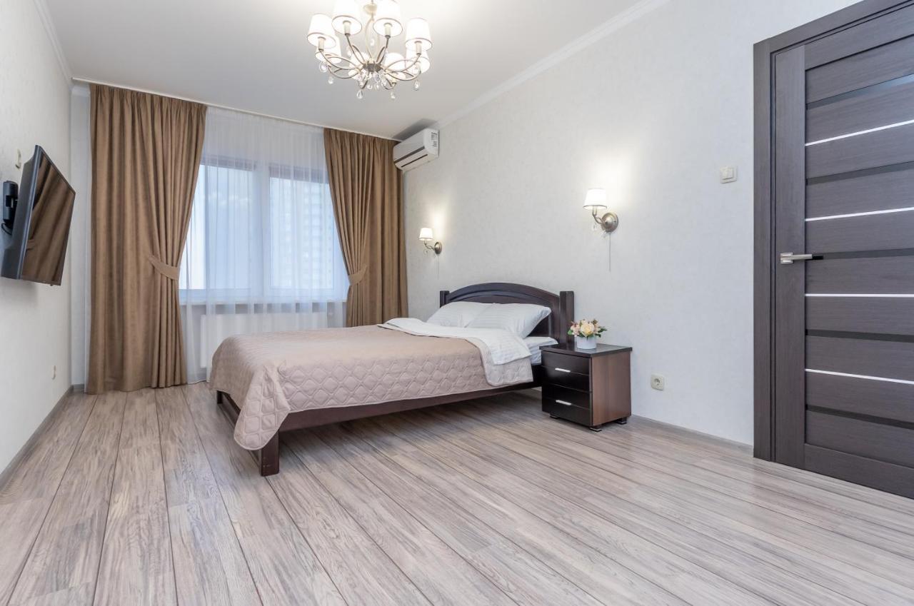 Русовой Софии 3 Kyiv Exterior photo